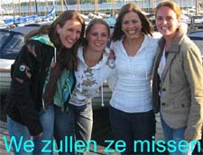 Marjan, Fleur, Marloes en Nicole gaan onze dierenkliniek na gemiddeld 7 jaar verlaten. Afscheid assistentes Dierenkliniek Wilhelminapark Utrecht.